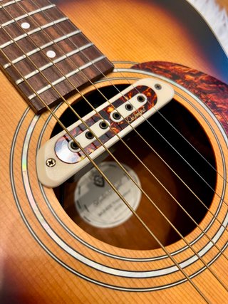 Guild M-240E Troubadour Westerly
