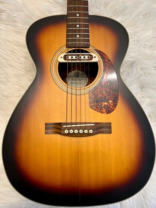 Guild M-240E Troubadour Westerly