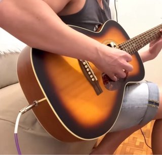 Guild M-240E Troubadour Westerly