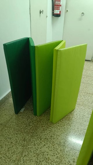 Colchonetas verdes plegables IKEA