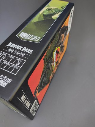 CAJA VACÍA Unmatched Jurassic Park-Ingen vsRaptors