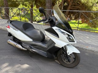 KYMCO SUPERDINK 125 c.c 2013.  31.000 km.