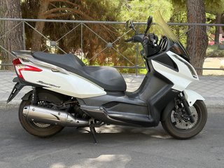 KYMCO SUPERDINK 125 c.c 2013.  31.000 km.