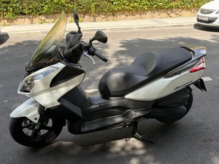 KYMCO SUPERDINK 125 c.c 2013.  31.000 km.