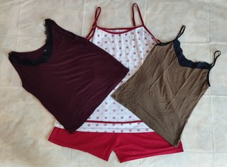Lote 3 prendas: 2 camisetas y 1 pijama, talla L-XL