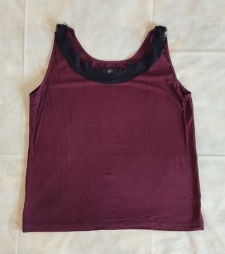 Lote 3 prendas: 2 camisetas y 1 pijama, talla L-XL