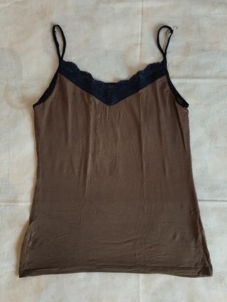 Lote 3 prendas: 2 camisetas y 1 pijama, talla L-XL