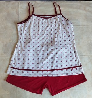 Lote 3 prendas: 2 camisetas y 1 pijama, talla L-XL
