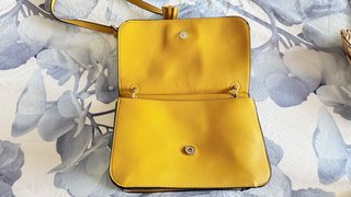 Bolso bandolera Zara mostaza