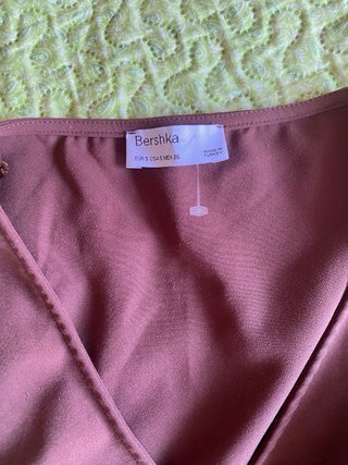 Vestido marrón de fiesta