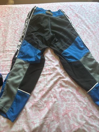 Cazadora y pantalón moto Shoei azul