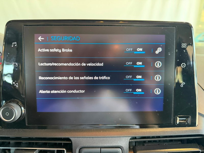 Peugeot Rifter 2020, foto 19