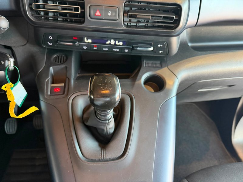 Peugeot Rifter 2020, foto 22