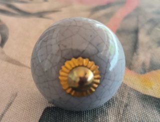 Pomos de cerámica decorados