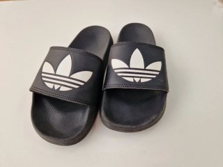Chanclas Adidas Adilette Talla 40.5