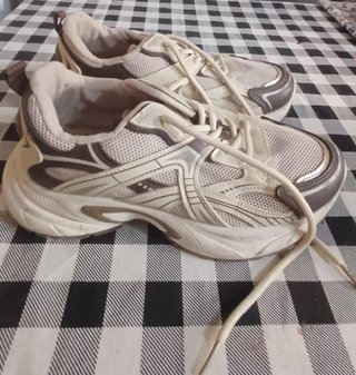 Zapatillas deportivas beige/marrón talla 37