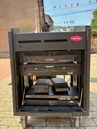 Case professionale per audio con rack e flight case
