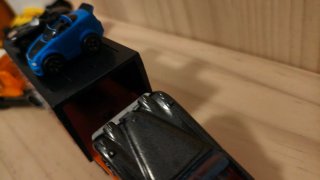 Camión y coches de juguete para niños