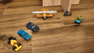Camión y coches de juguete para niños