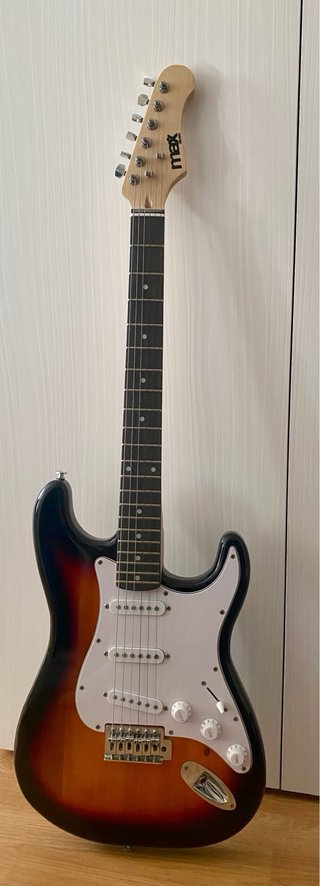 Set Guitarra Eléctrica Max Music + Accesorios