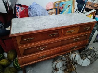Cómoda madera mármol