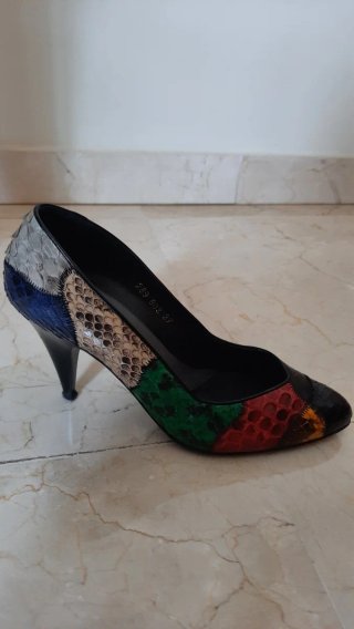 Zapato salón Cerere piel serpiente y vacuno T37
