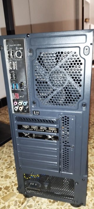 Torre PC Gaming Negra