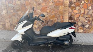 Kymco Superdink 300cc Maxi Scooter