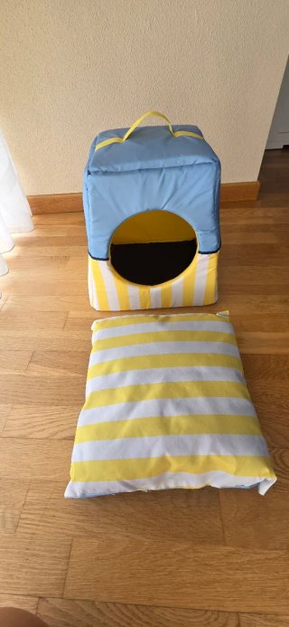 Casita/Cama Gatos Gatera Azul y Amarillo