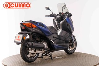 YAMAHA XMAX 125