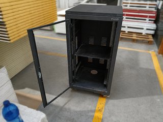 Armario Rack 19 Suelo FRA-20U de Fonestar