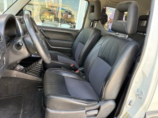 Suzuki Jimny 2010
