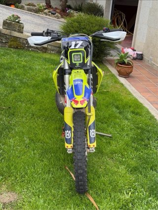 Husqvarna Enduro Moto