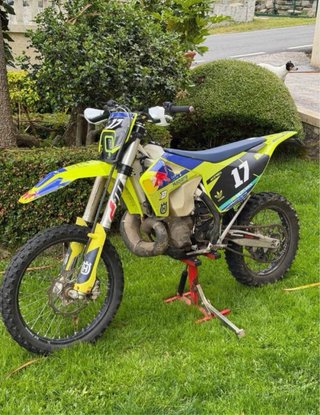 Husqvarna Enduro Moto