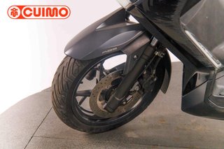 YAMAHA XMAX 250