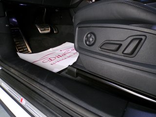 Audi Q5 SportBack 40TDI 204cv BlackLine S-Tron2025