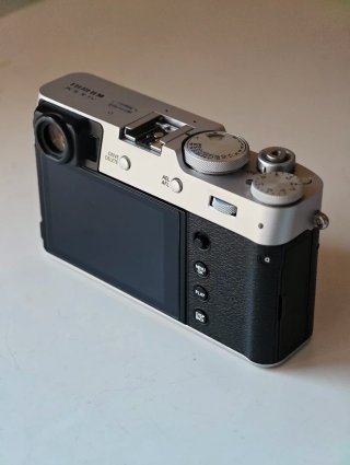 ~ Fujifilm X100V ~