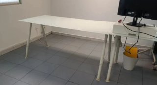 Mesa de oficina cristal y metal