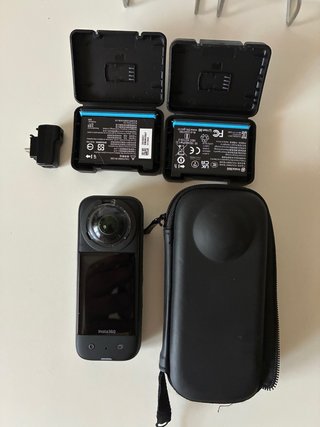 Insta 360 X3 con 3 baterías y adaptador micrófono