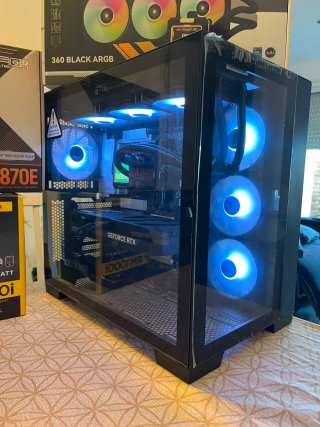 PC GAMING RTX 5080 / RYZEN 9 9950X