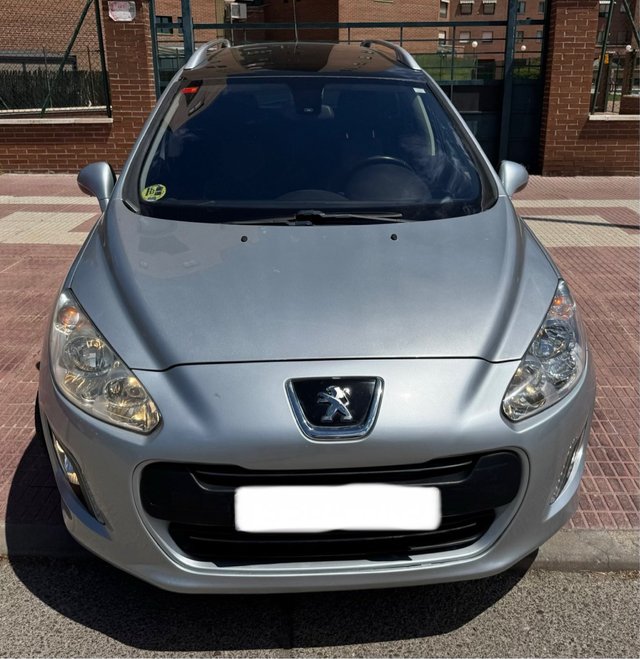 130.000KM Peugeot 308 SW 1.6 e-HDi Blue Lion