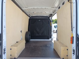 Ford Transit trend furgon L2H2 con trampilla 130cv