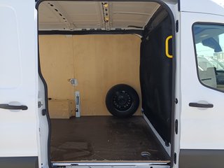 Ford Transit trend furgon L2H2 con trampilla 130cv