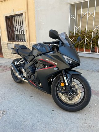 Honda CBR 650 R A2