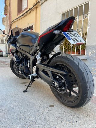Honda CBR 650 R A2