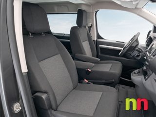 Citroën Jumpy 3 Combi 5 Talla XL AUTO 2.0BlueHDI 180cv + NAVI + DOBLE PUERTA LAT 2.0BlueHDI 180cv
