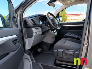 Citroën Jumpy 3 Combi 5 Talla XL AUTO 2.0BlueHDI 180cv + NAVI + DOBLE PUERTA LAT 2.0BlueHDI 180cv