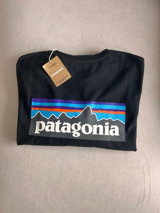 Maglietta Patagonia nuova a manica lunga nera