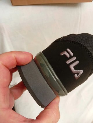 Zapatillas Fila Talla 42 Negras y Grises