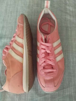 Botines Adidas Rosa y Blanco